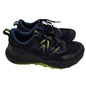 New Balance Boys Trail Running Sneakers Black Neon Green Athletic Size 4